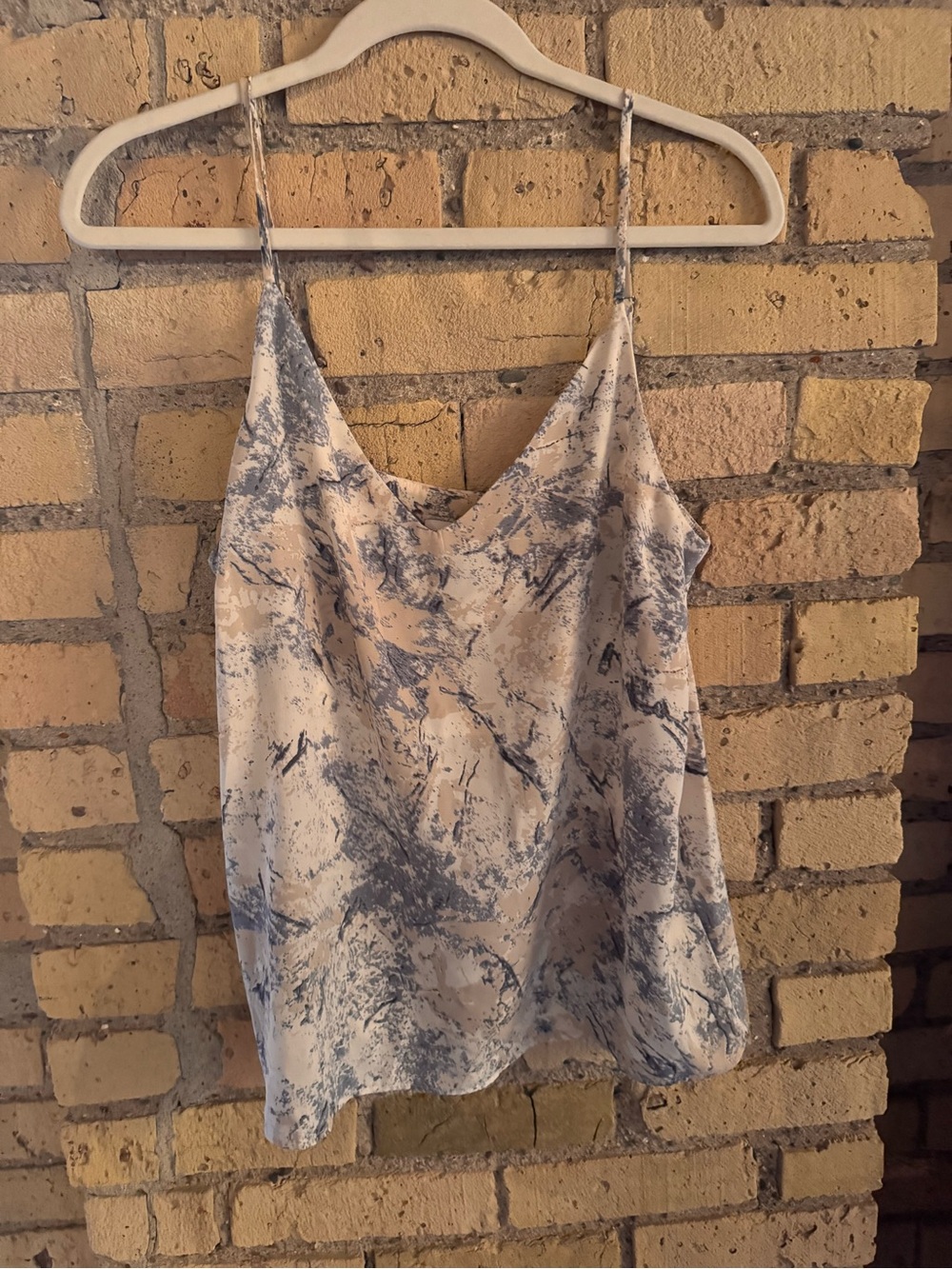Gilli Marble-Print Spaghetti Strap Cami in Cream and Blue